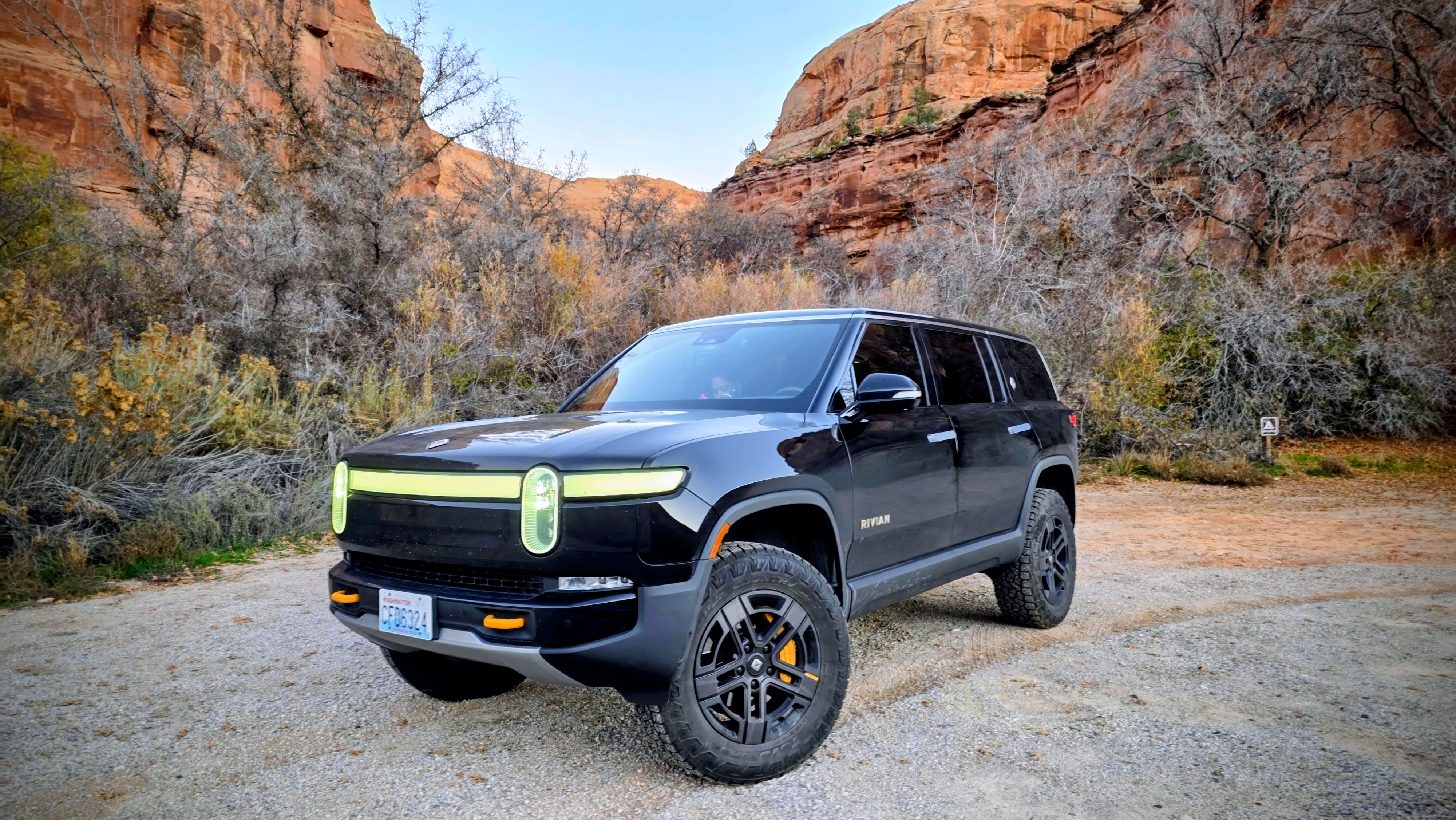 R1S in the Moab canyon